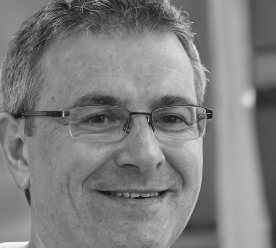 Roberto Silva, consultor financiero